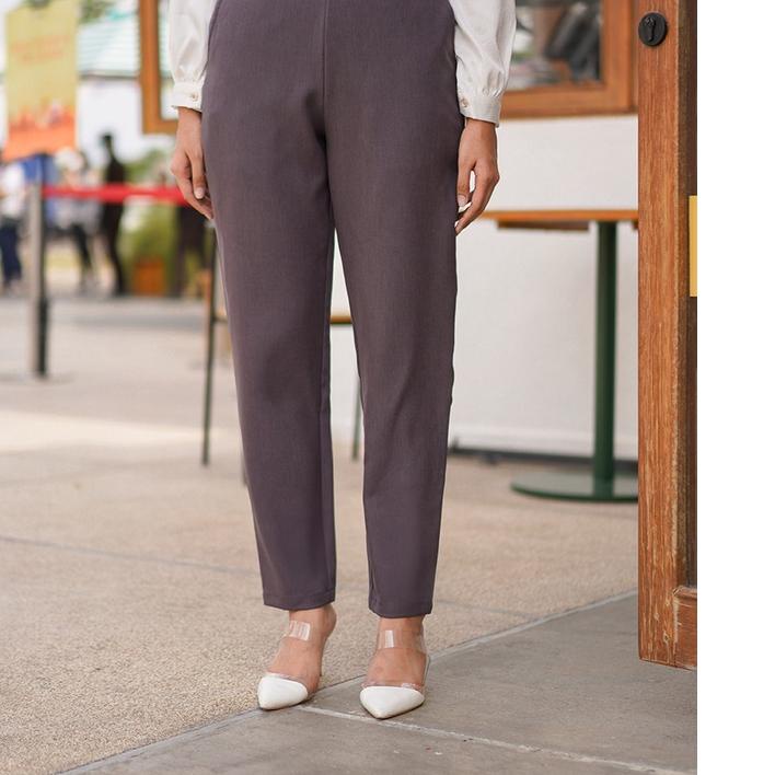 Depan Geulis.id celana wanita Viera PANTS - Darkgrey