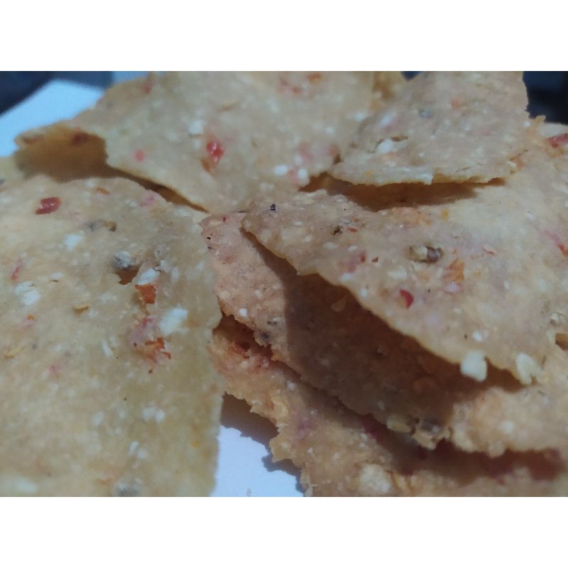

KERIPIK LENTHO NOONA PEDAS GURIH CRISPY KILOAN