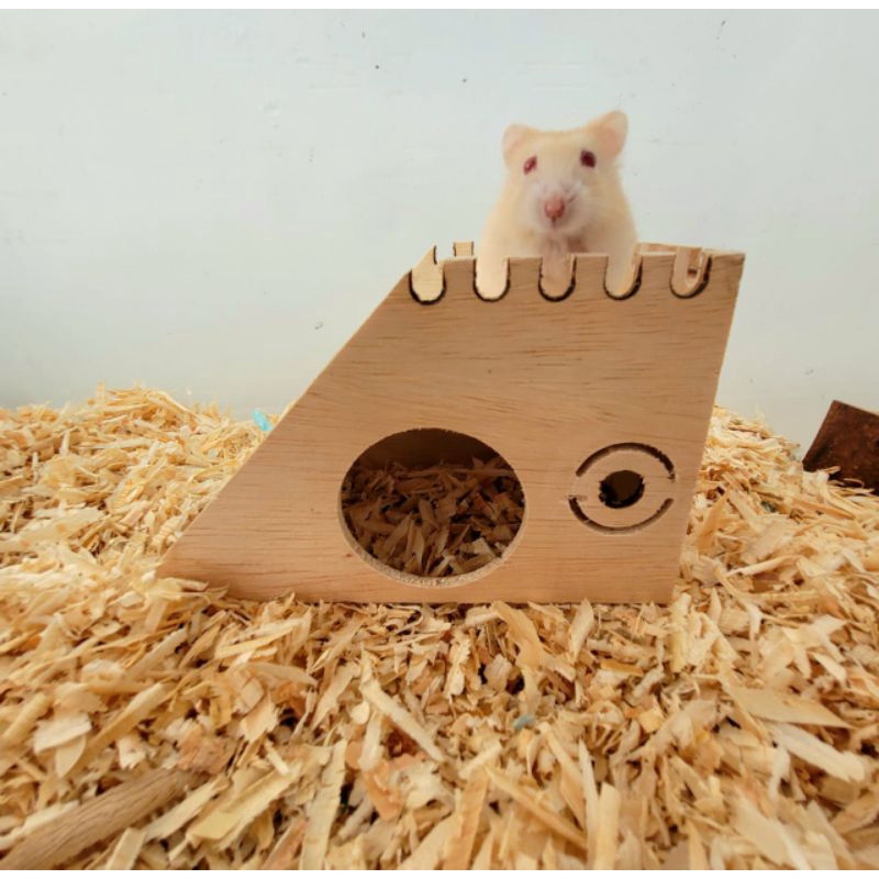 Kastil Kayu dengan Jendela Mainan Rumah Hamster