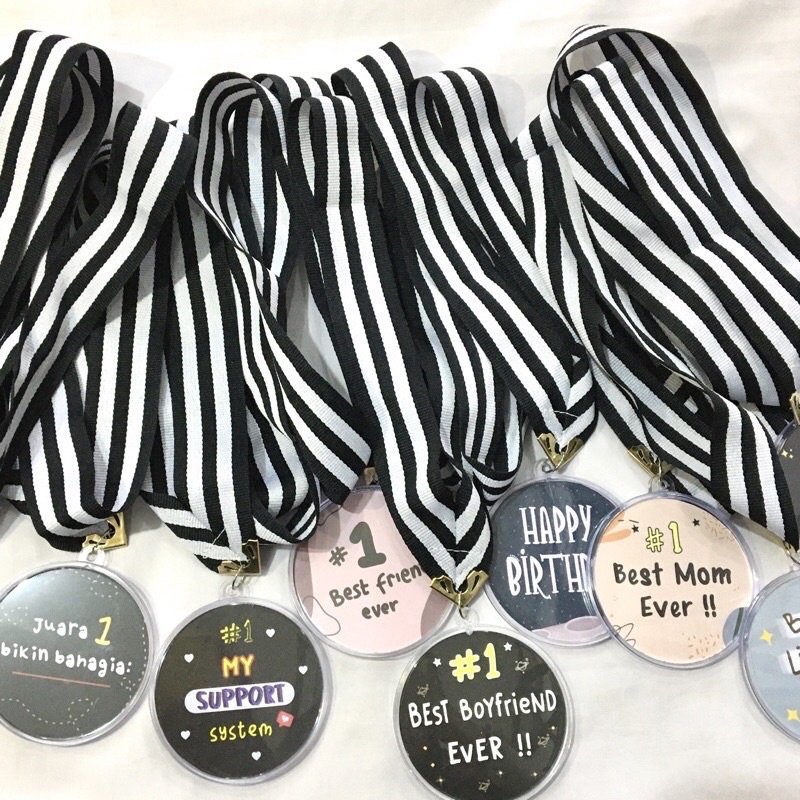 Medali Akrilik Custom