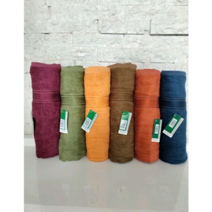 handuk muka merah putih /mutia/shapely30*70