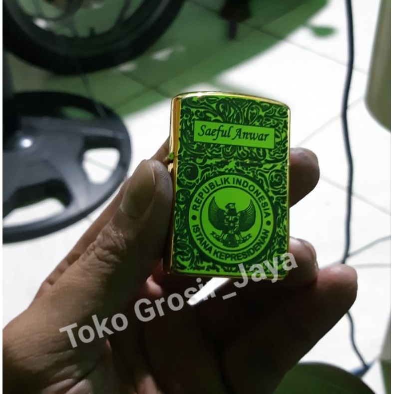 Korek Api Zippo Gold Custom Ukir Logo Istana Presiden Batik Constantine Bisa Gratis Ukir Nama Sendir