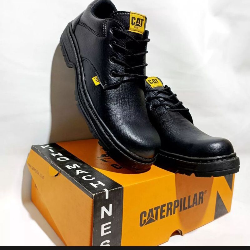 Sepatu Safety  Pria sepatu safetyUjung Besi sepatu safety Warna Hitam sepatu  Safety Pria