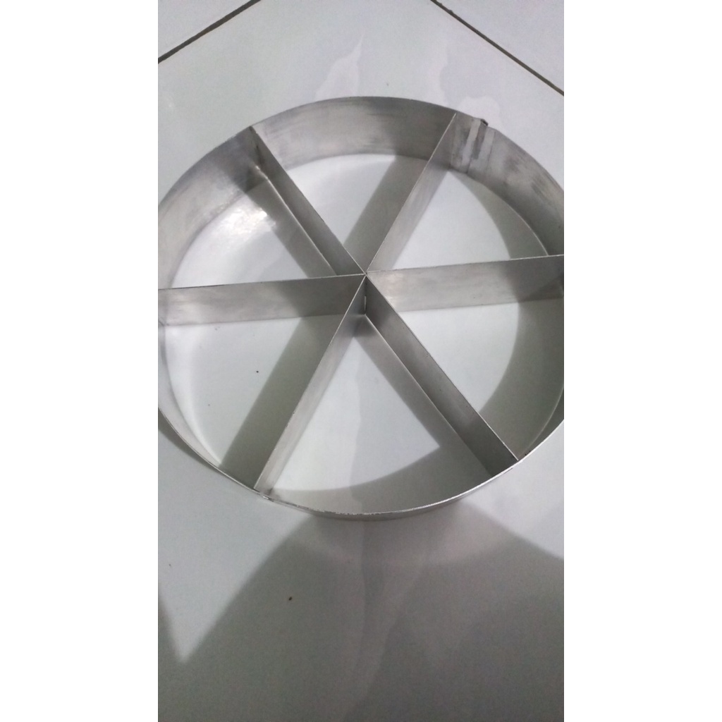 Loyang Brownies Sekat Bulat Pizza 20 Cm Bongkar Pasang Ukuran 6 Sekat 8 Sekat 10 Sekat press model p