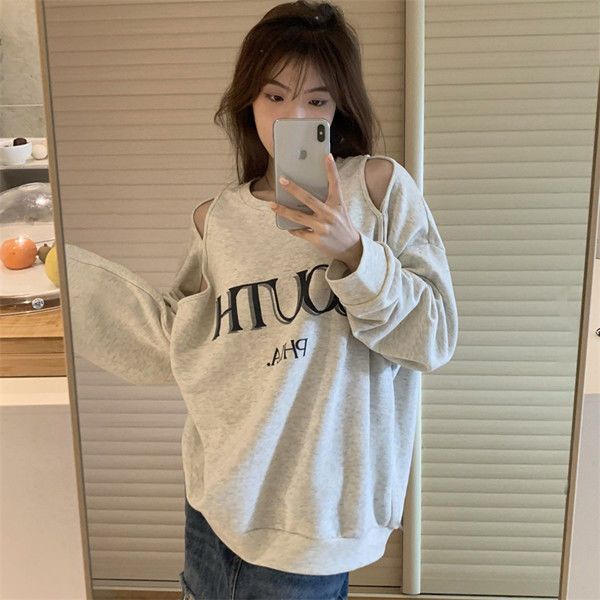 ♤✲﹍Salt letter printing sweater wanita musim gugur baru off-the-shoulder rasa desain ceruk longgar leher bulat tanpa topi top in