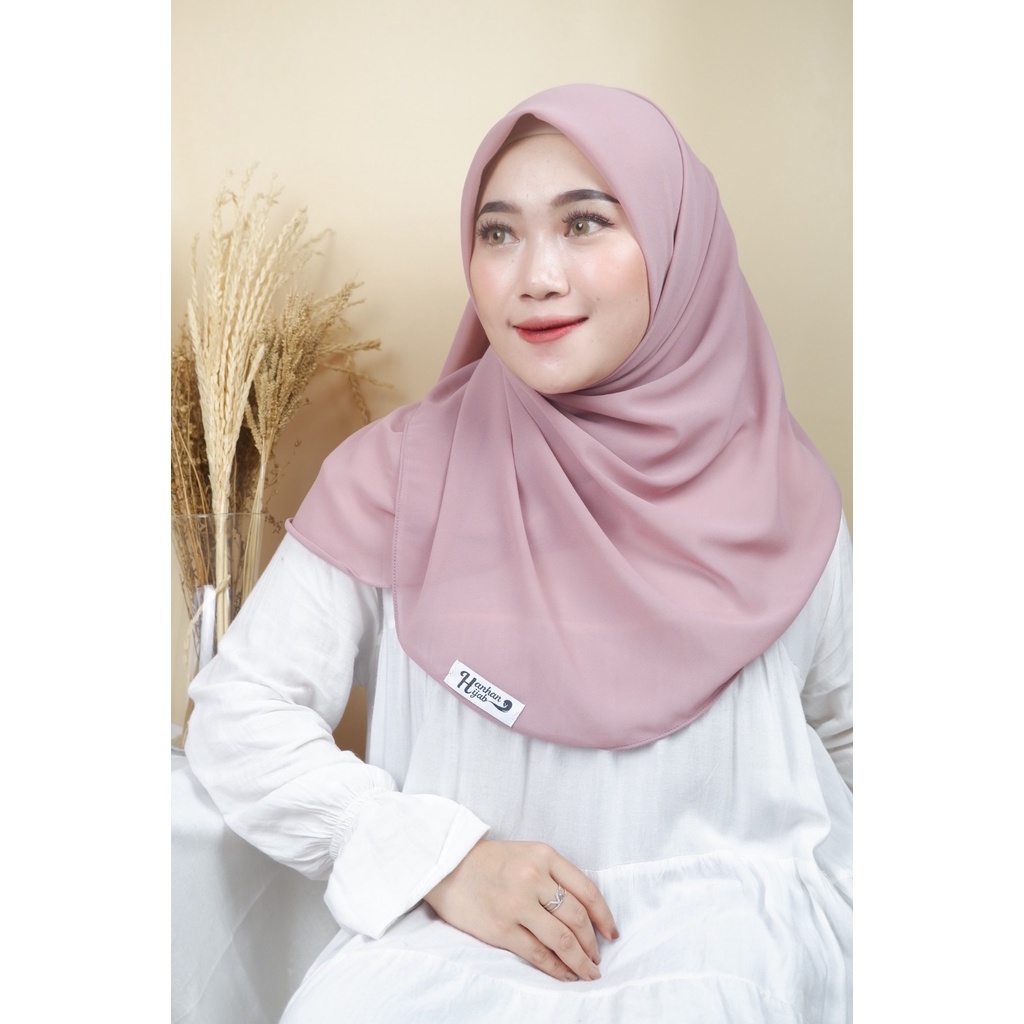 Hanhan Hijab - Segiempat Oval Inara Polos Ceruty Premium / Segi Empat Inara Malay