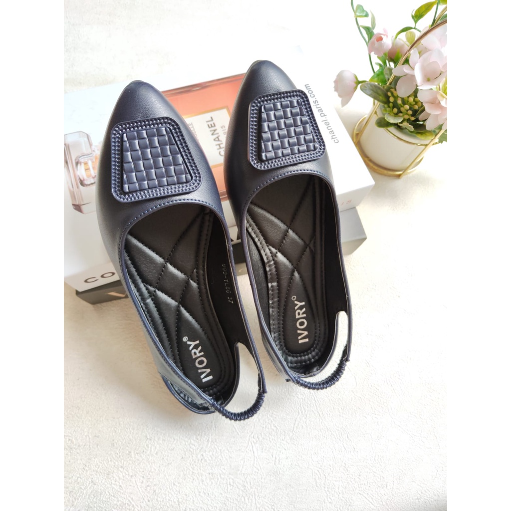 IVORY Sepatu Flat Wanita Tali Belakang 999-TL86