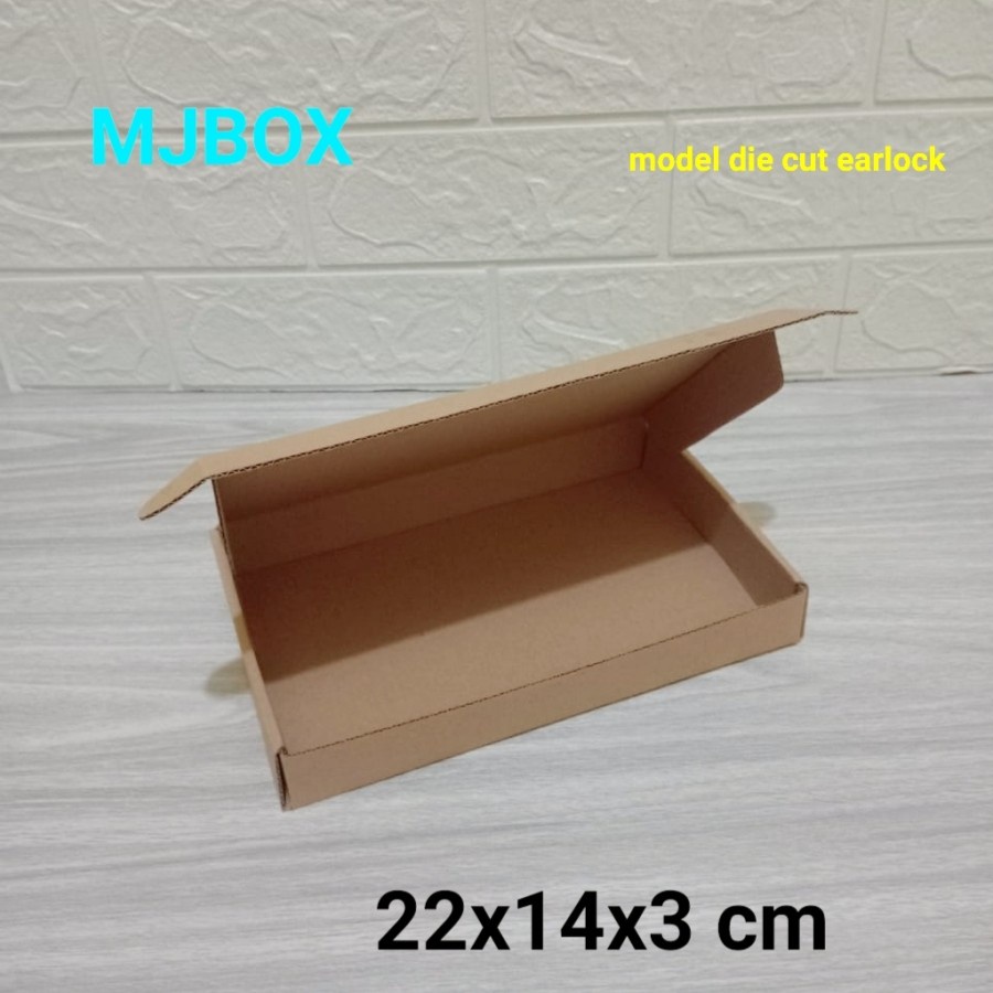 

KARDUS UK.22x14x3 CM........DIE CUT KOTAK KARTON UNTUK PACKING SOUVEN