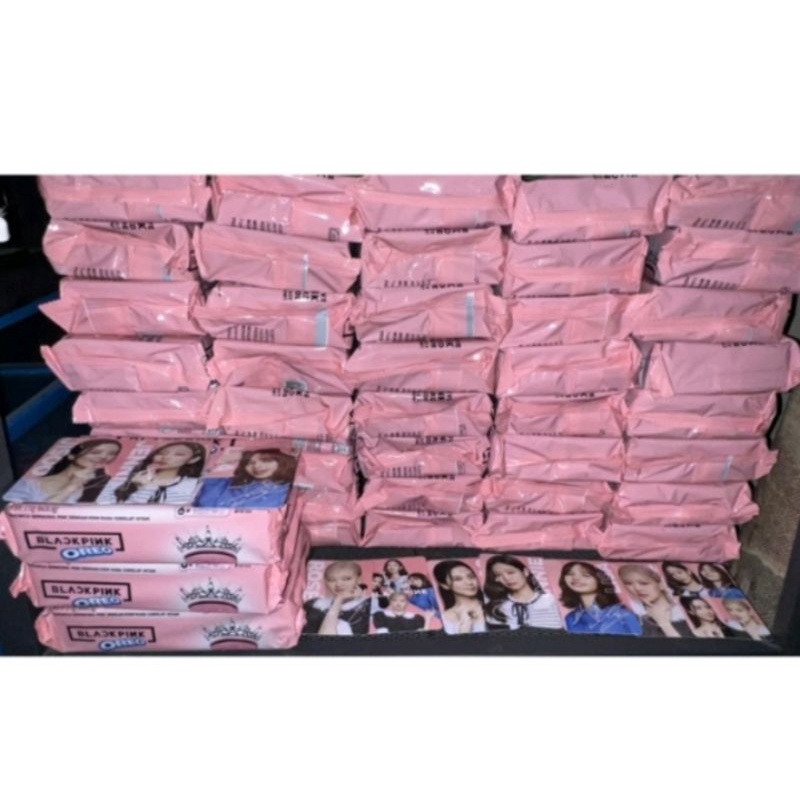 

Oreo blackpink cookie multipack 6 pcs ,171 gram (Limited Edition)