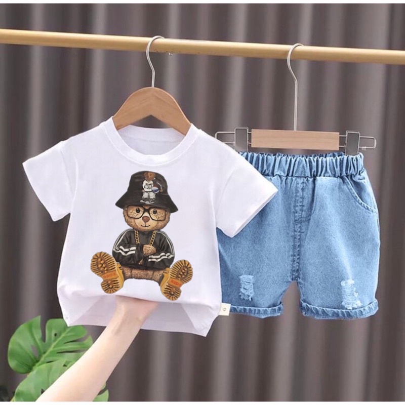 SETELAN KAOS BAJU CELANA JEANS BAYI ANAK (UNISEX) MOTIF TEDDY BEAR BOOT BUCKET USIA 6 BULAN-5 TAHUN BEST TRENDY TERBARU TERMURAH/ FASHION SETELAN KAOS BAJU CELANA JEANS BAYI ANAK LAKI-LAKI/ NEW SETELAN KAOS BAJU CELANA JEANS BAYI ANAK PEREMPUAN