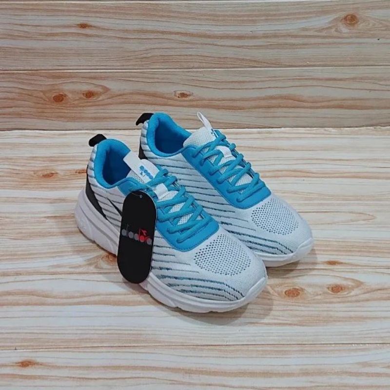 Diadora Empoli White Blue Ori