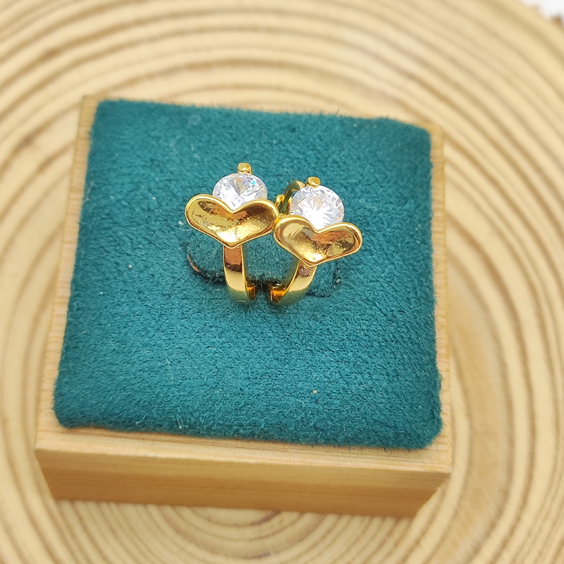 S925 Anting Berlian Hadiah Pacar Wanita Anting Berlapis Dengan Anting Cinta Emas Aksesoris Fashion