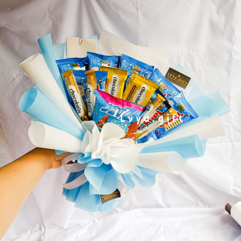 (GS 0003) Lvya.gift Buket snack murah tema biru | Buket biru | Snack bouquet | Buket snack affordable | Buket snack wisuda | Buket snack biru