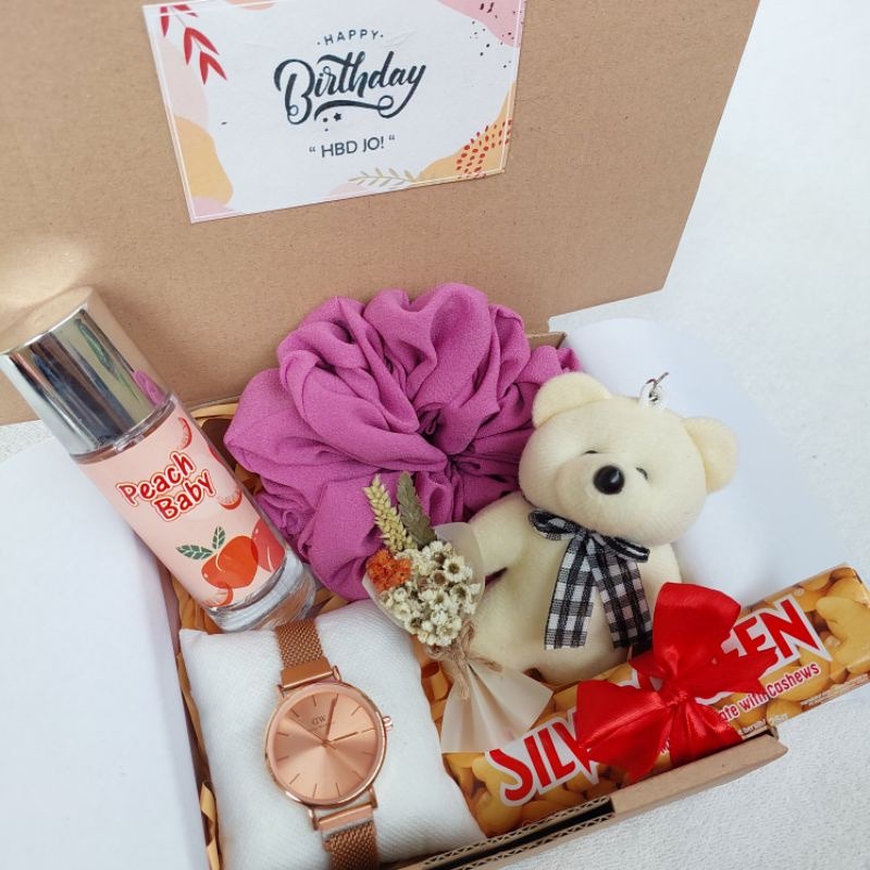 (Medium Manis) Giftbox cewek jam tangan rantai dan coklat kado ulang tahun anniversary valentine wisuda free ucapan