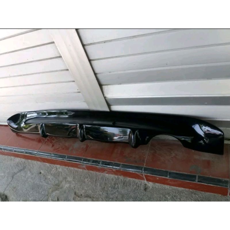 difuser hitam glosy honda brio lama