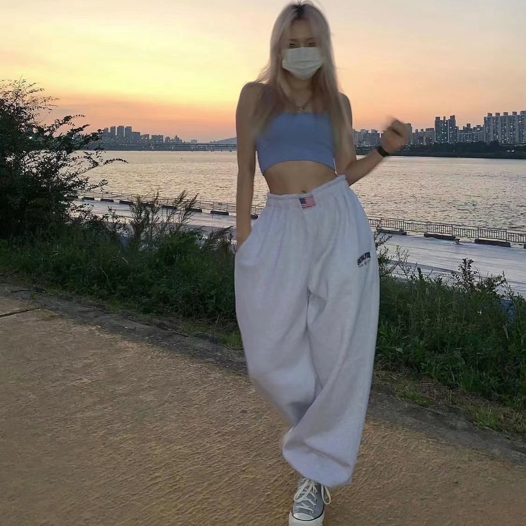 Red American Retro Light Flower Grey Celana Wanita Musim Panas Trendi Merek Baru Longgar Lebar Kaki Lurus Celana Olahraga Kasual