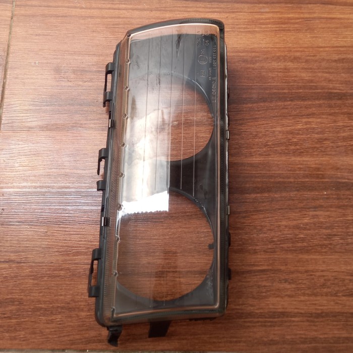 {BEKAS} kaca headlamp bosh kanan bmw e36 Diskon