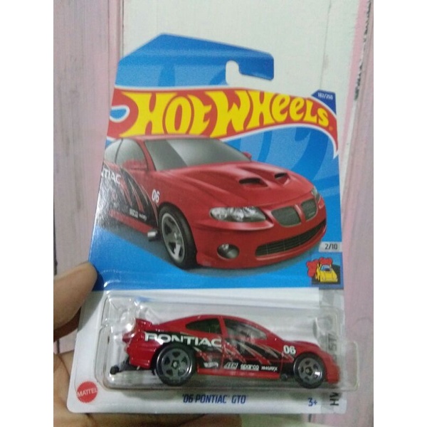 Hot wheels 06 PONTIAC GTO