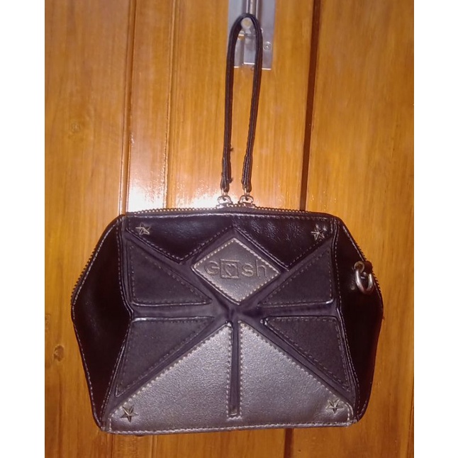 Sold by wa Gosh pouch hitam remade only tas