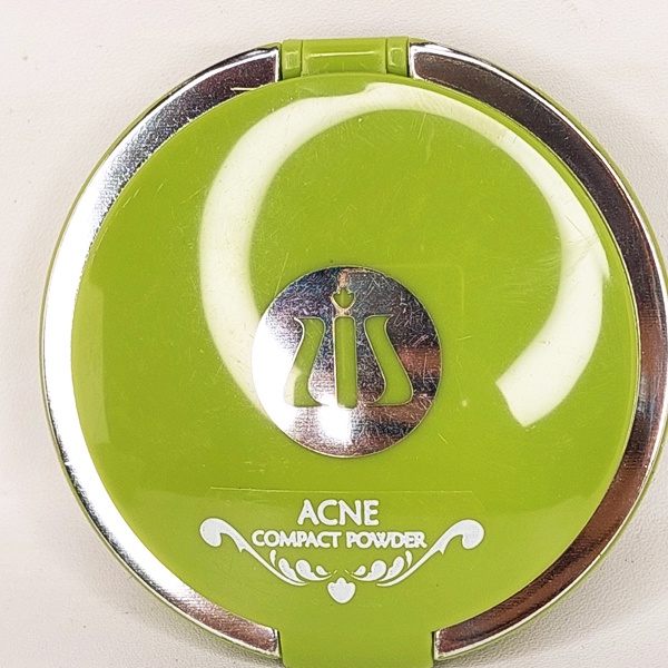 Liz Skincare Acne Compact Powder