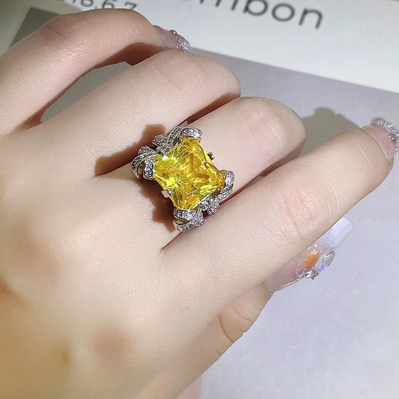 Mewah Perempuan Cincin Batu Kristal Kuning Klasik Warna Perak Kawin Rings Untuk Wanita Trendi Zirkon Persegi Tipis Engagement Ring