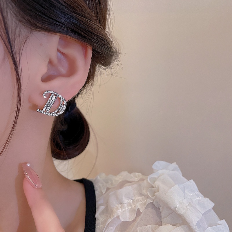 S925 Perak Jarum full Berlian D Huruf stud earrings Wanita Korea
