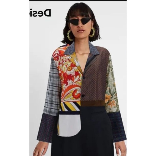 VN NAGITA MULTICOLOR BLAZER / BLAZER MOTIF ABSTRAK COMBI BATIK