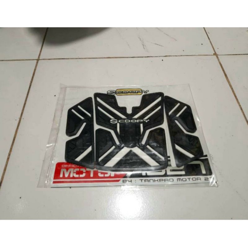 Stiker New Scoopy Stiker Karet Rubber Deckpad tankpad Honda New Scoopy 2020 - 2023
