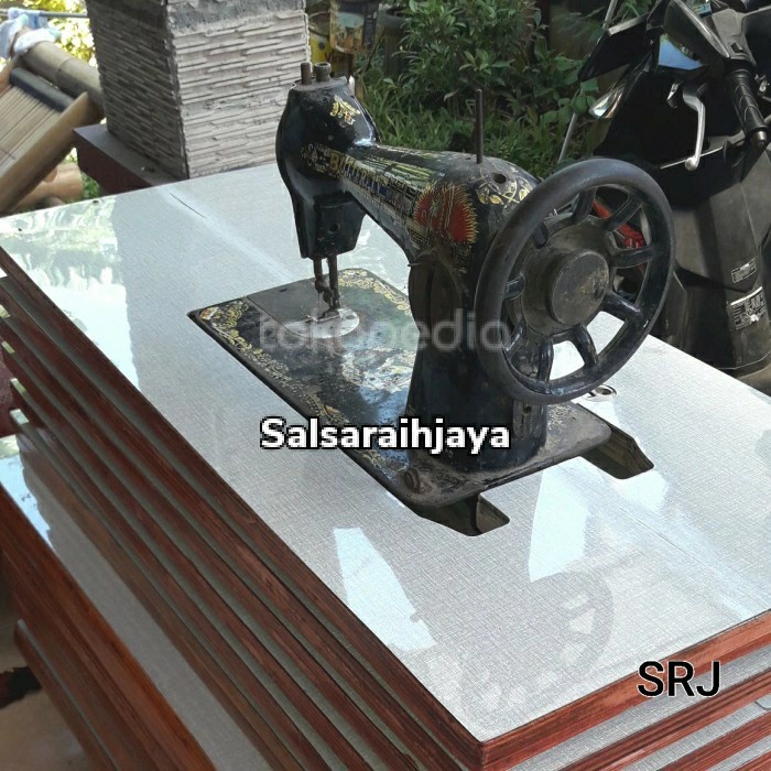 Jui Meja Mesin Jahit Butterfly