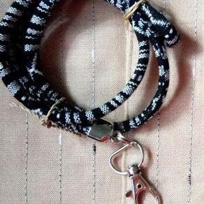 

스 TALI LANYARD KALUNG NAMETAG ID CARD HOLDER ETNIK TALI TENUN GAYA UNIK TRENDY PRIA WANITA @ 38K Baru