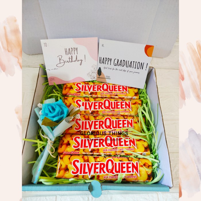 

✨READY✨ -KADO ULANG TAHUN HAMPERS ANNIVERSARY HADIAH VALENTINE WISUDA COKLAT- 1.1.23