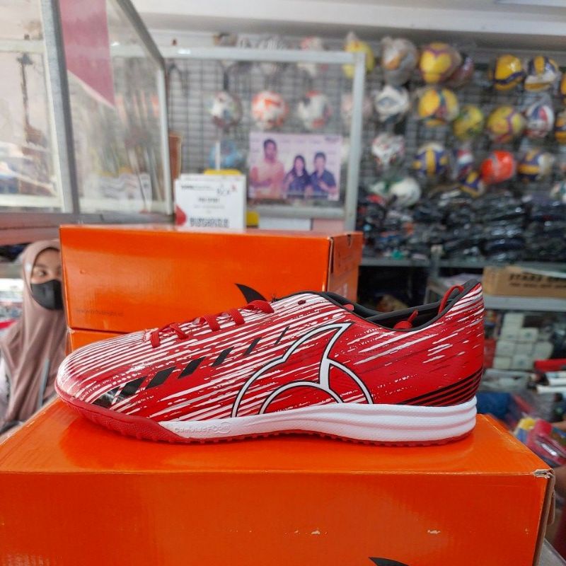 Sepatu Futsal Ortuseight Catalyst Voyage In