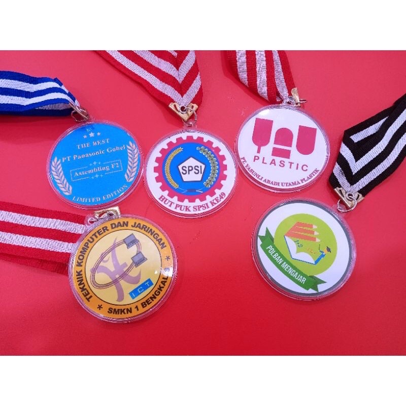 Gordon Wisuda Akrilik 3mm