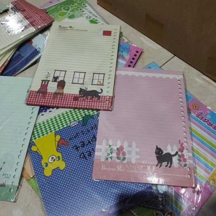 

ISI BINDER KARAKTER 6 PACK (GAMBAR RANDOM)