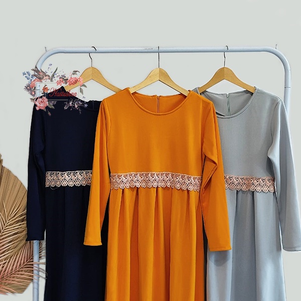 Gamis Syari Bahan Scuba Tebal | Gamis Maxy Variasi Renda | Long Dress Polos Resleting Belakang Baju Muslim Wanita Kekinian Elegan