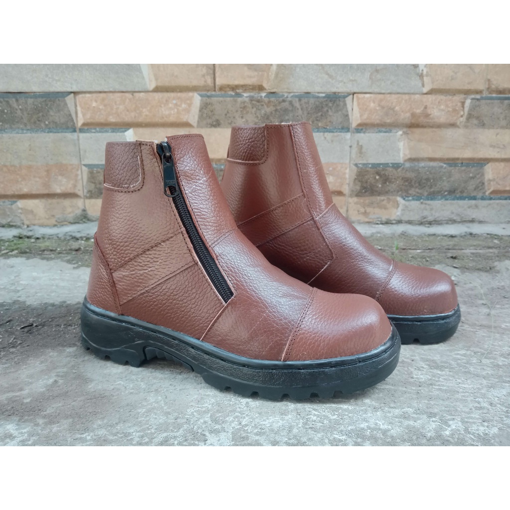 sepatu safety pria resleting kulit / sepatu ujung besi model resleting kulit asli