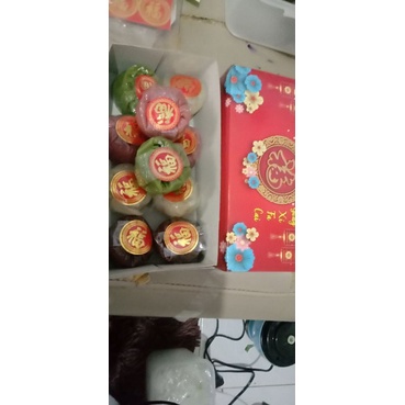 

kue keranjang aneka rasa strawbery buah naga gula putih pandan suji