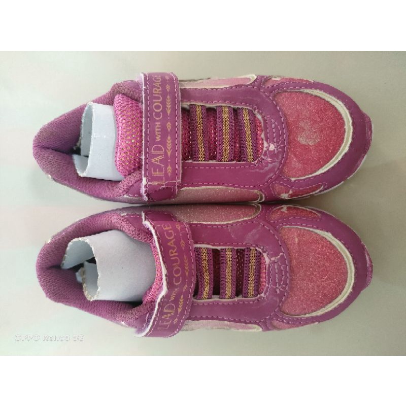 Sepatu Frozen by Disney