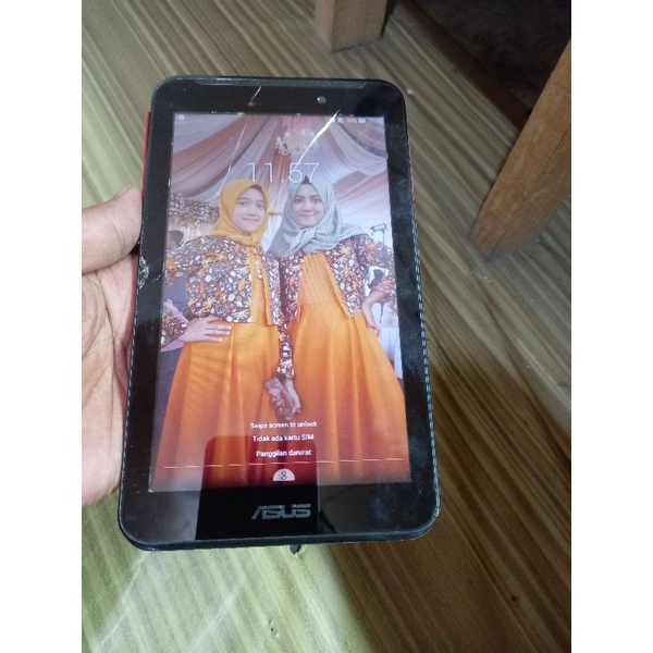 Tablet Asus Fonepad 7 type K012