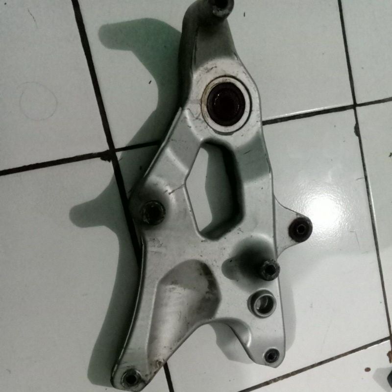 Arm swing arm Nouvo Z