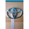Emblem Logo Grill Depan Toyota Innova 2010-2015