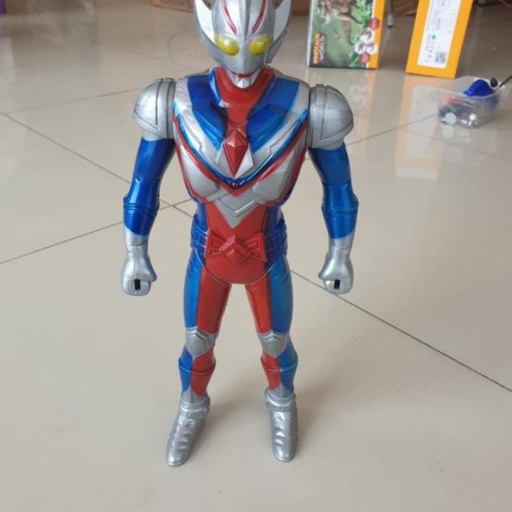 mainan robot Ultraman HkR ( bisa keluar suara )tinggi 37 cm [MD.31Ja23n]