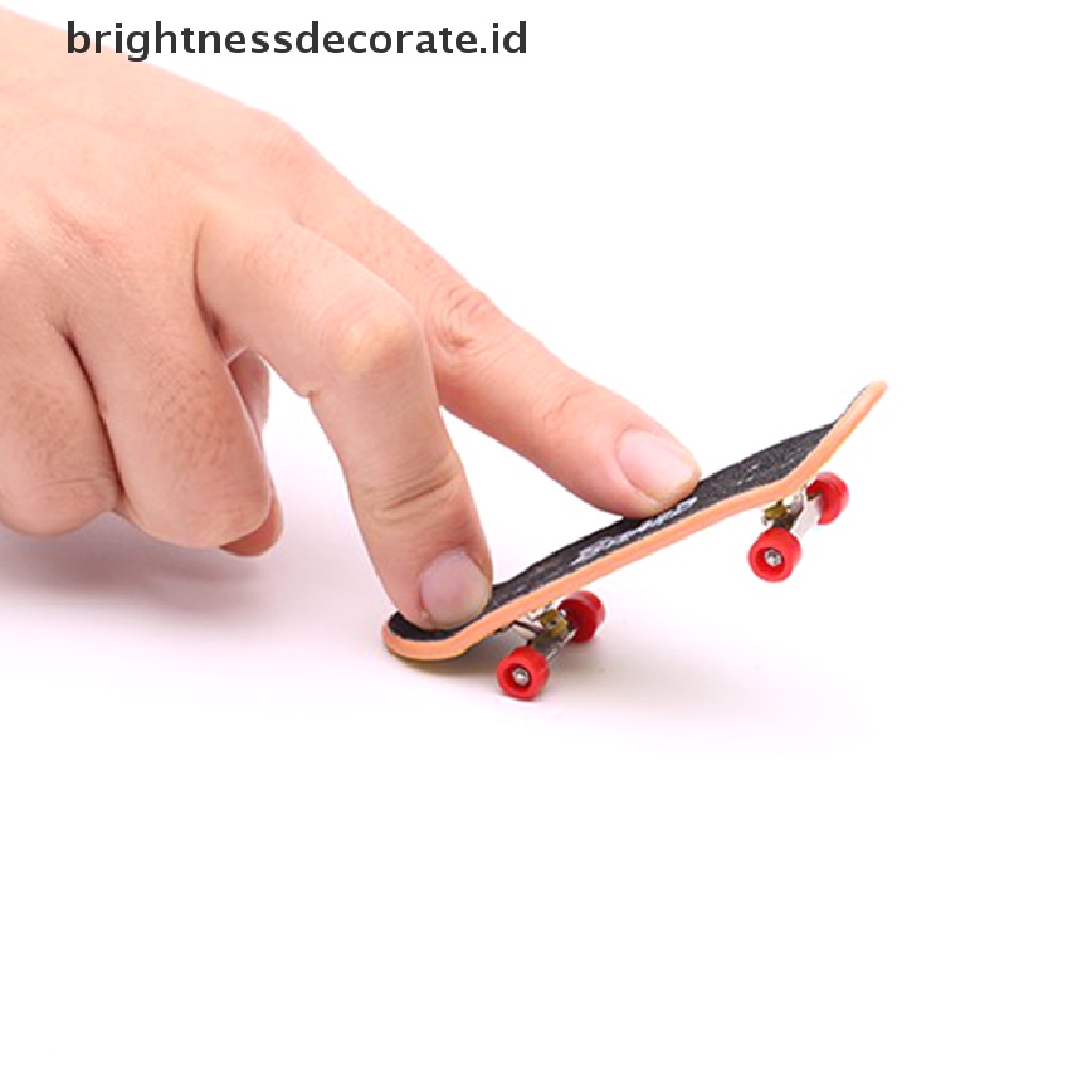 [Birth] Set Mainan Skateboard Jari Papan Skag Latihan Mini Dengan Ramp Track [ID]