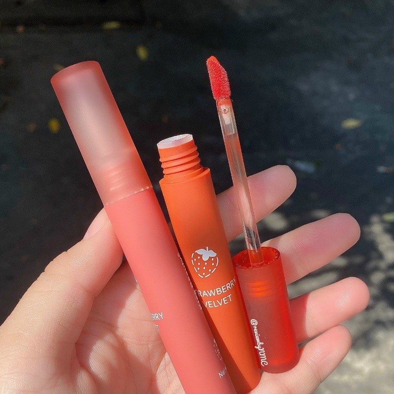 Lipcream Strawberry Kiss beauty Velvet Matte Lip gloss