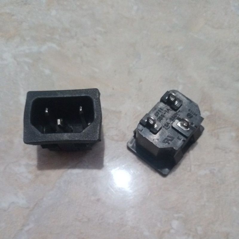 soket AC 3pin