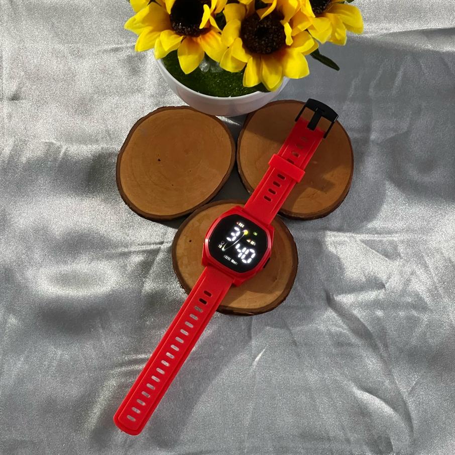 JAM TANGAN PRIA WANITA ANTI AIR DIGITAL WATCH SEGI 8