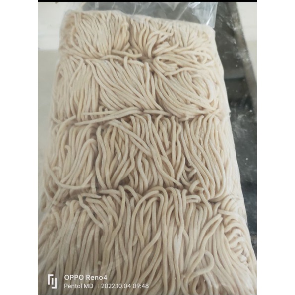 

mie ayam mentah per pak isi 12porsi