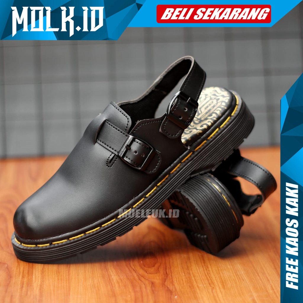 MOLK Sendal Pria Slip On Original Kekinian Sandal Slop Cowok Hitam Santai Traveling Main Gaya Hangout Anti Slip