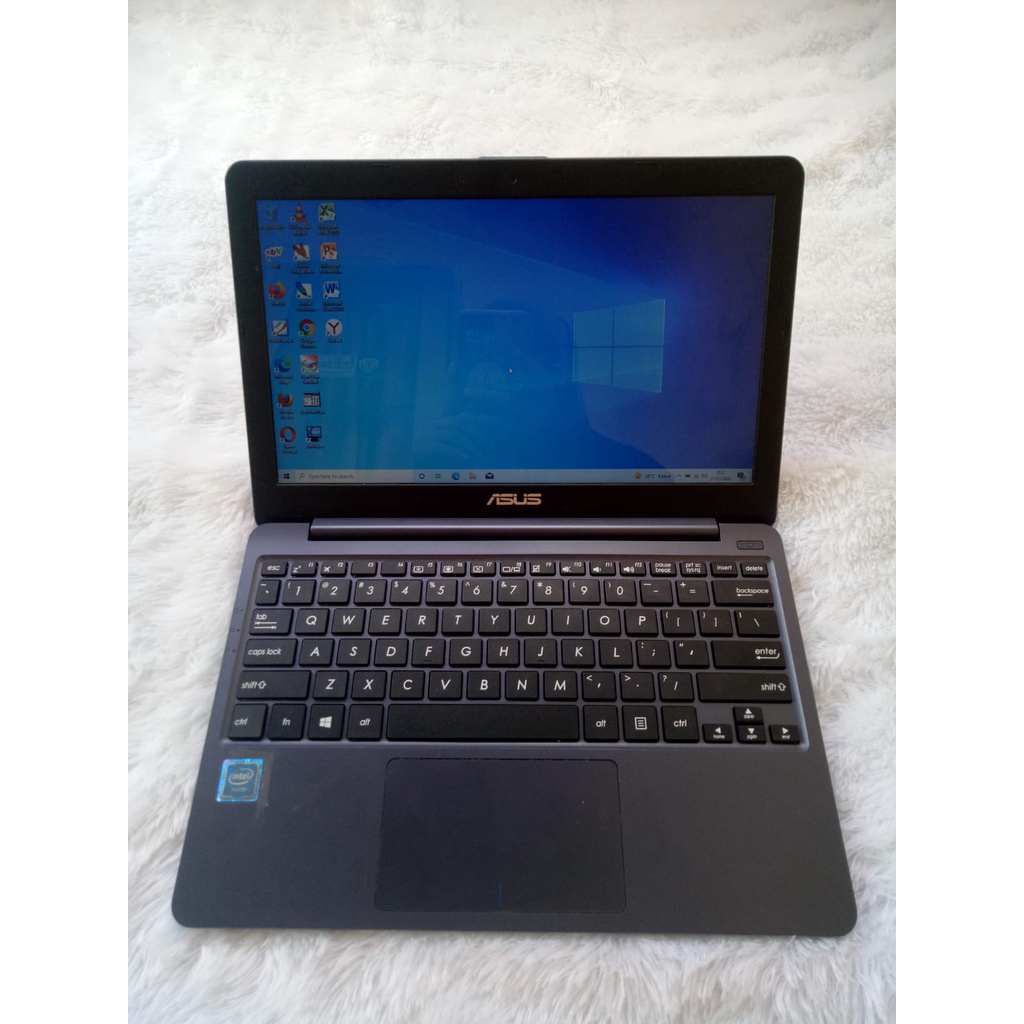 NOTEBOOK ASUS E203NAH INTEL CELERON,NOTEBOOK SSD, LAPTOP SECOND, LAPTOP BEKAS BERKUALITAS