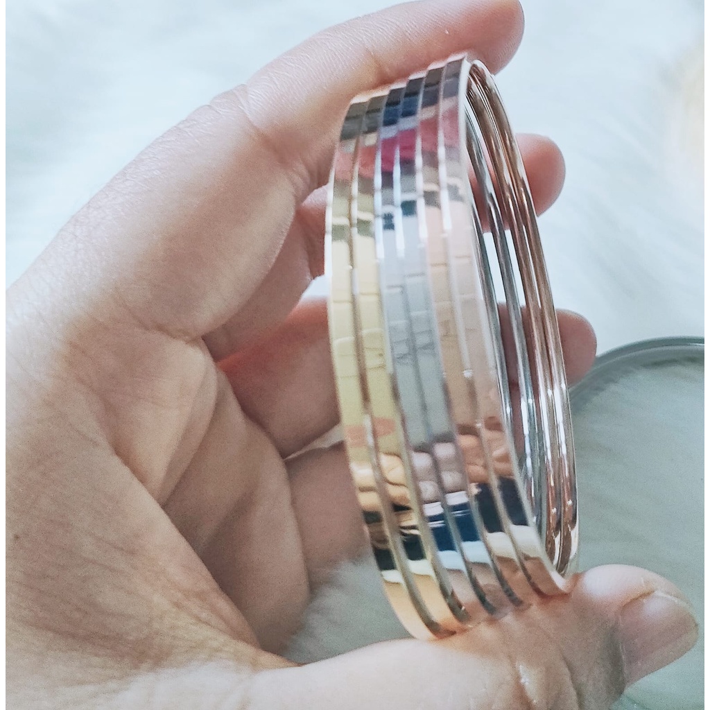 Gelang keroncong titanium wanita satu set 6 Pcs